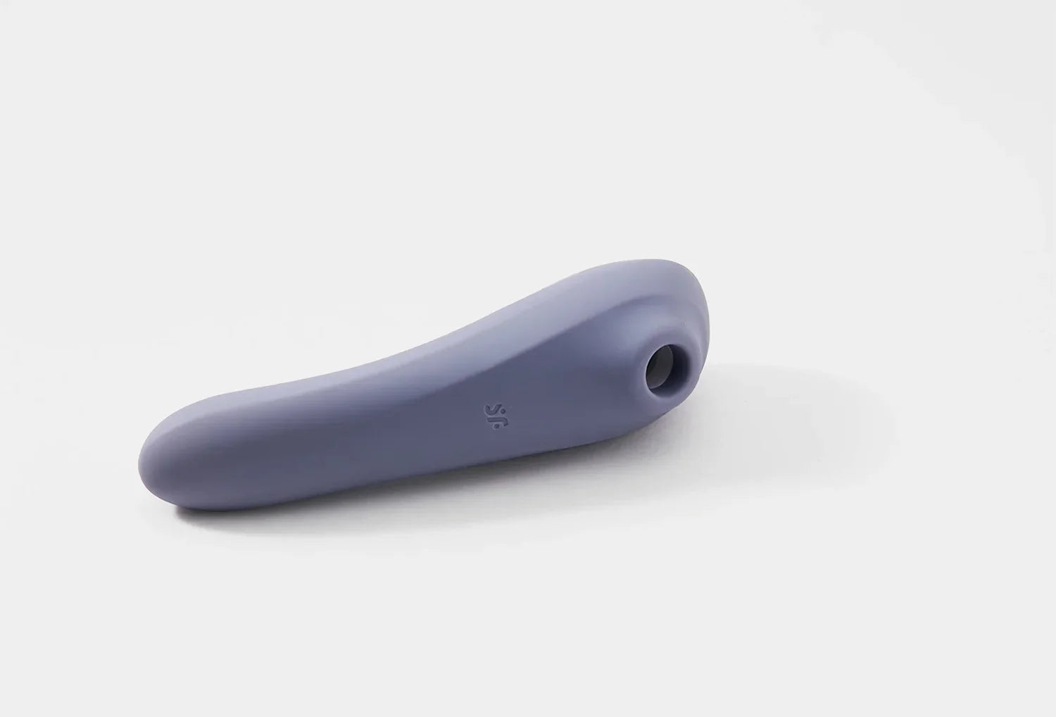 Sugador de clitóris Satisfyer Dual Pleasure em silicone de cor lavanda — vista de cima