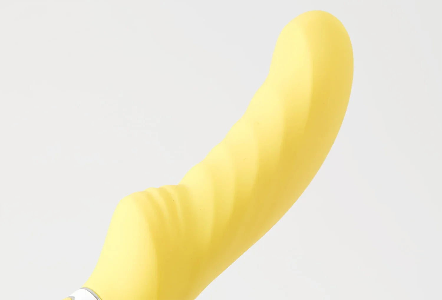 Vibrador para ponto G Satisfyer Yummy Sunshine em silicone de cor amarelo — zoom da ponta